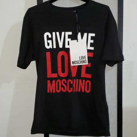 black and red moschino t shirt